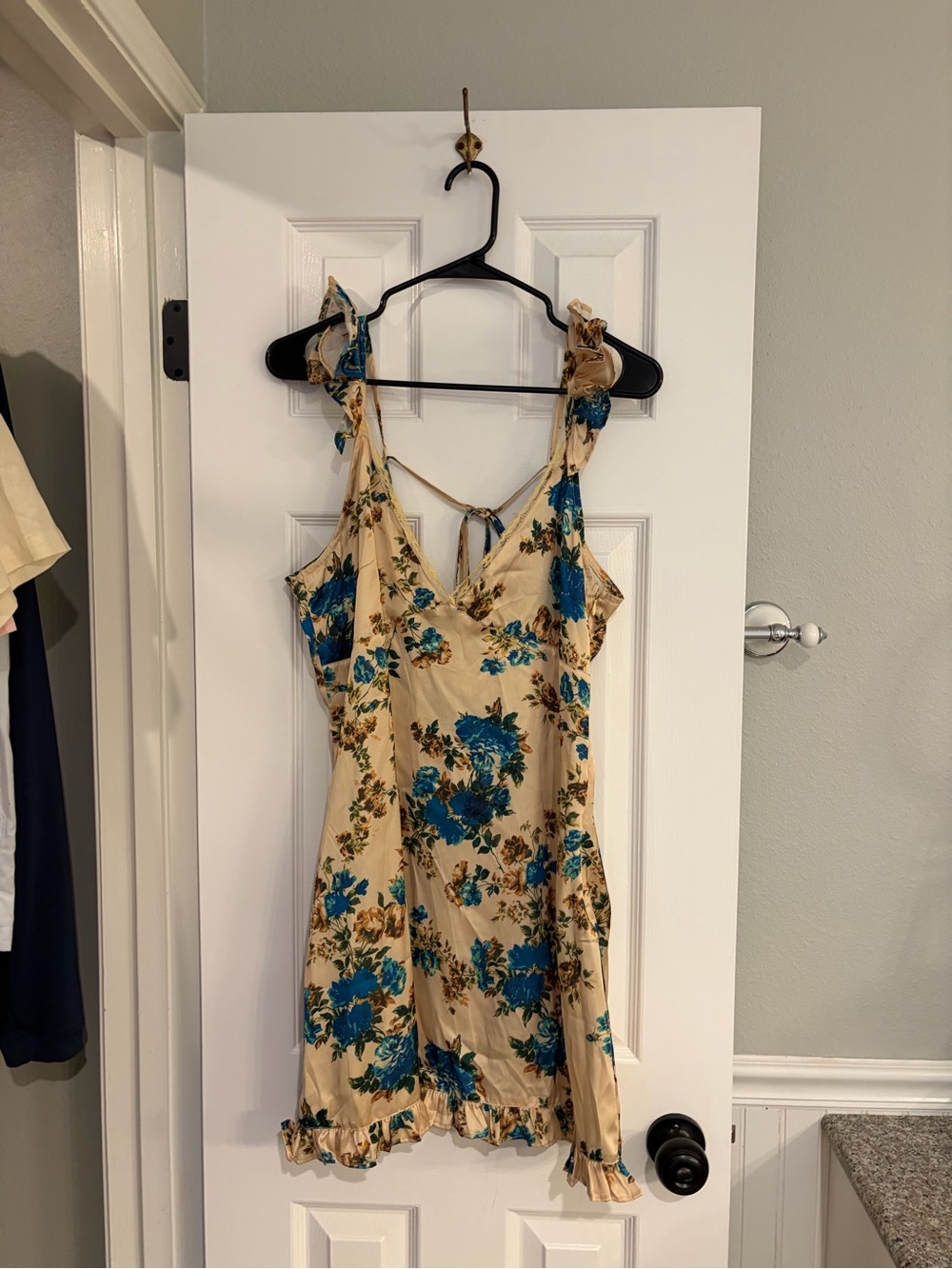 Nasty Gal Satin Floral Tie Back Mini Dress Cream Blue US 12